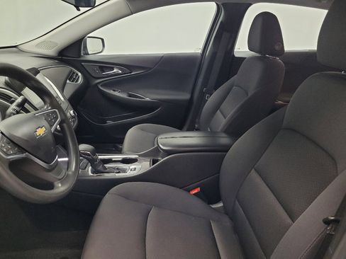 Used 2022 Chevrolet Malibu LT FWD image 17