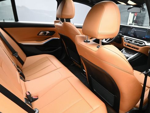 Used 2023 BMW 330i xDrive Sedan w/ Premium Package image 35