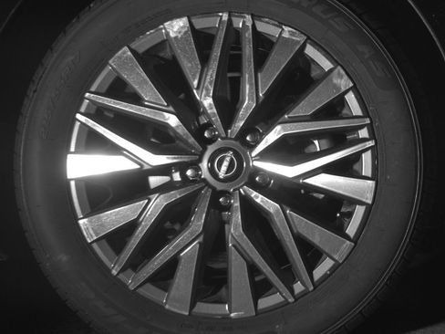Used 2025 Nissan Altima 2.5 SV FWD image 13