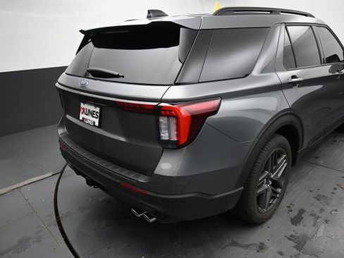 Used 2025 Ford Explorer ST w/ Sun And Sound Package image 15