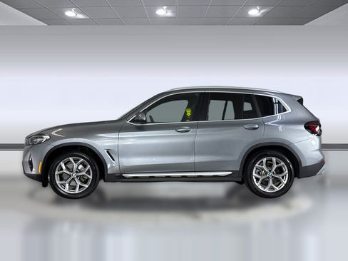 Used 2023 BMW X3 sDrive30i w/ Premium Package RWD image 2