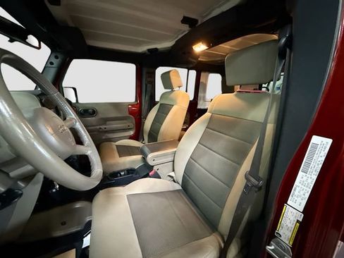 Used 2010 Jeep Wrangler Unlimited Sport image 21