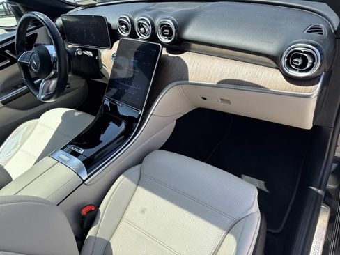 Used 2022 Mercedes-Benz C 300 Sedan image 11