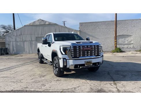 New 2026 GMC Sierra 2500 Denali w/ Denali Reserve Package AWD/4WD image 5