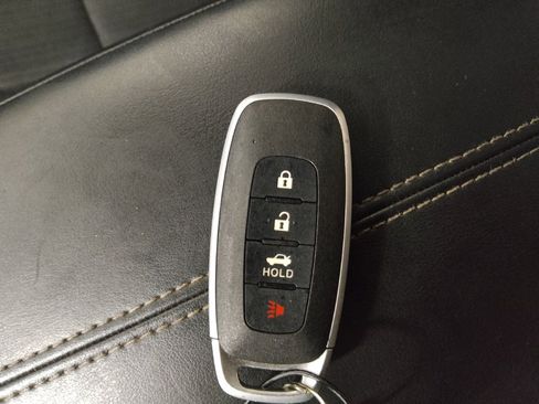 Used 2024 Nissan Sentra SV FWD image 32