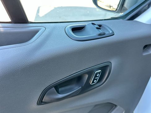 Used 2024 Ford Transit 350 XLT image 13