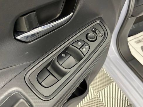 Certified 2025 Nissan Versa SV w/ Trunk Package FWD image 31
