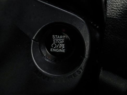 Used 2017 Jeep Renegade Trailhawk image 29