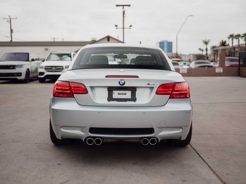 Used 2013 BMW M3 Convertible w/ Premium Pkg RWD image 5