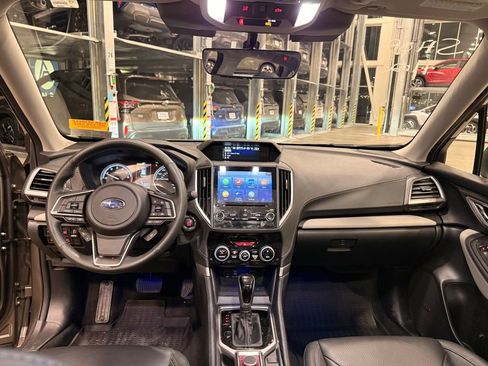 Used 2023 Subaru Forester Limited image 11