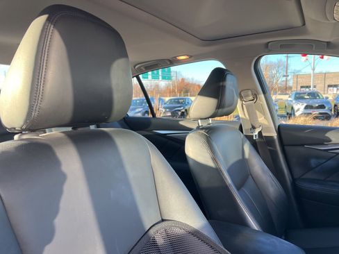 Used 2017 INFINITI Q50 Premium image 13