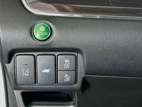Used 2015 Honda CR-V Touring image 16