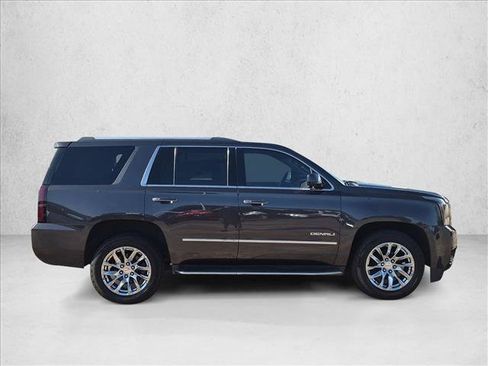 Used 2017 GMC Yukon Denali w/ Open Road Package RWD image 4