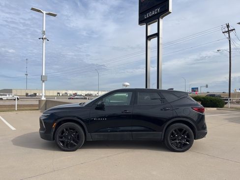 Used 2023 Chevrolet Blazer LT w/ Driver Confidence Package image 3