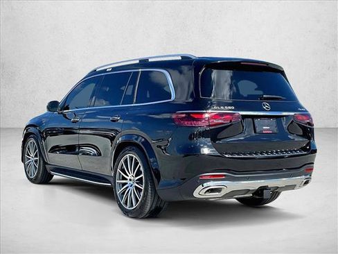 New 2026 Mercedes-Benz GLS 580 4MATIC image 3
