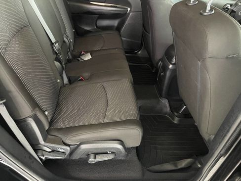 Used 2020 Dodge Journey SE w/ Blacktop Package image 27