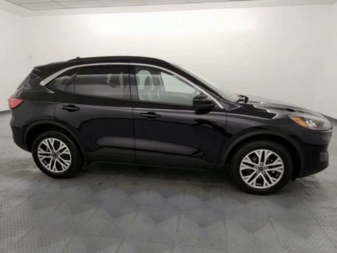 Used 2022 Ford Escape SEL image 9