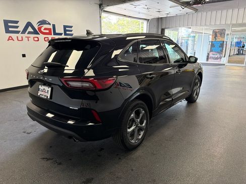Used 2023 Ford Escape ST-Line w/ Tech Pack #1 AWD/4WD image 9