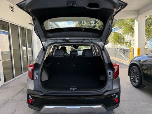 Used 2025 Kia Seltos S image 32