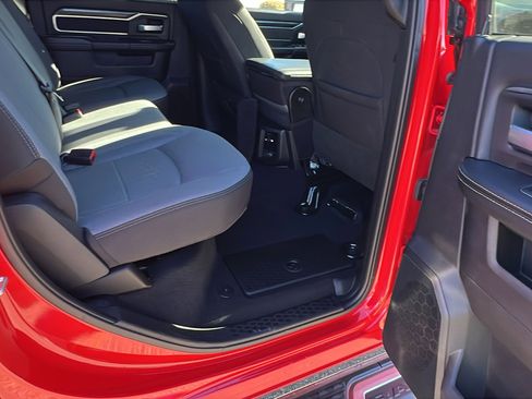 Used 2024 RAM 2500 Big Horn w/ Bed Utility Group image 22