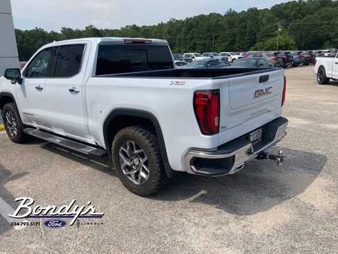 Used 2026 GMC Sierra 1500 SLT w/ SLT Premium Plus Package AWD/4WD image 3