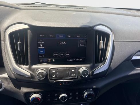 Used 2022 GMC Terrain SLT w/ Tech Package FWD image 16