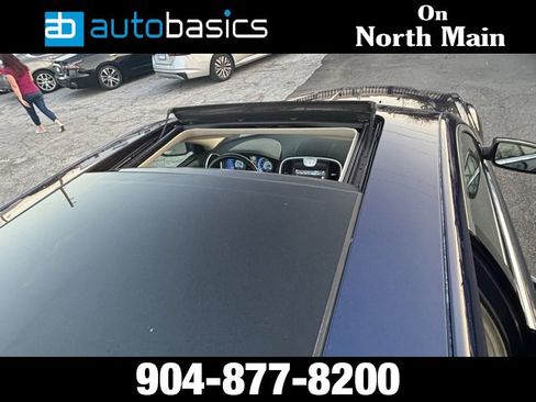 Used 2013 Chrysler 300 w/ Driver Convenience Group image 16