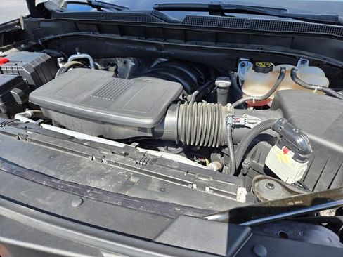 Used 2023 Chevrolet Suburban Premier AWD/4WD image 21