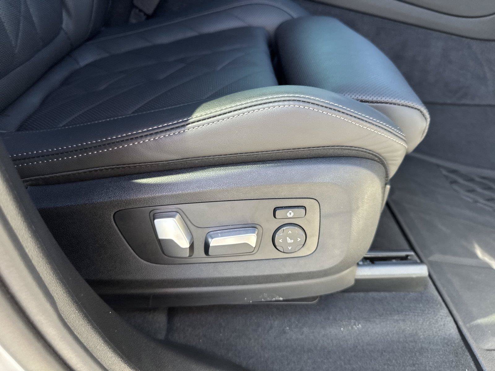 Used 2024 BMW X5 sDrive40i w/ Premium Package RWD image 36