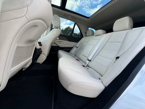 Used 2024 Mercedes-Benz GLE 450 4MATIC image 15