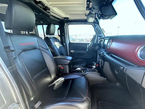 Used 2020 Jeep Gladiator Rubicon AWD/4WD image 16