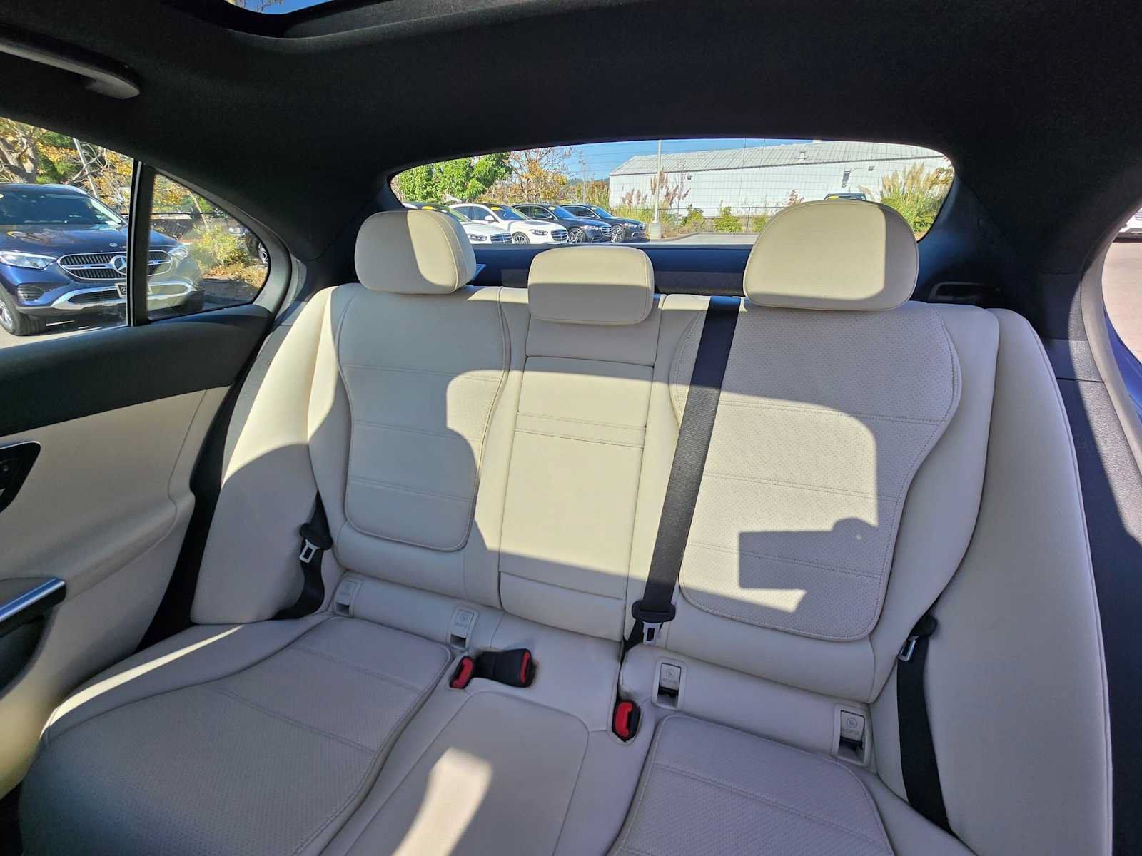 Used 2022 Mercedes-Benz C 300 Sedan image 17