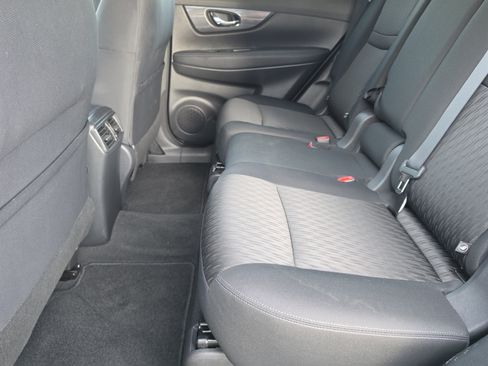 Used 2020 Nissan Rogue SV AWD/4WD image 9