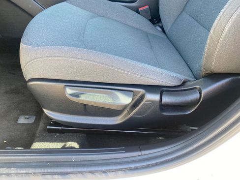 Used 2025 Kia K4 LXS image 22