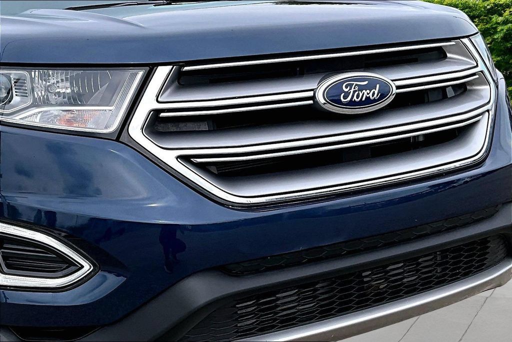 Used 2017 Ford Edge SEL w/ Equipment Group 201A FWD image 28