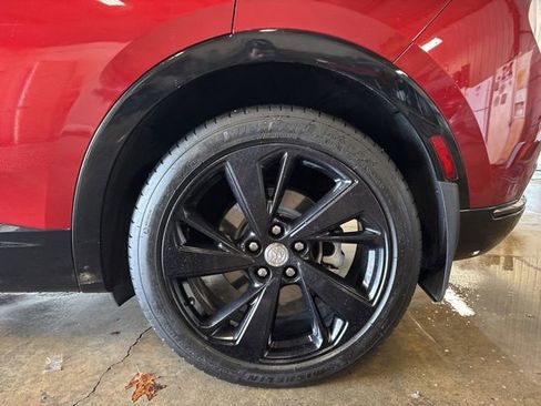 Used 2021 Buick Envision Essence w/ Sport Touring Package FWD image 9