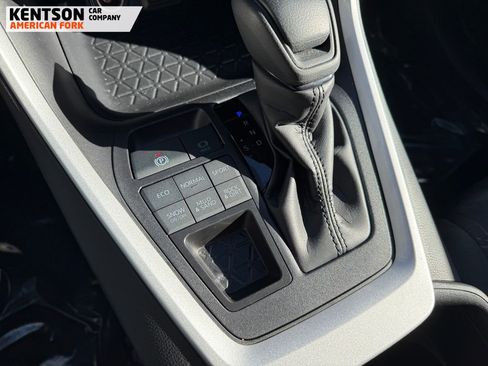 Used 2025 Toyota RAV4 XLE image 25