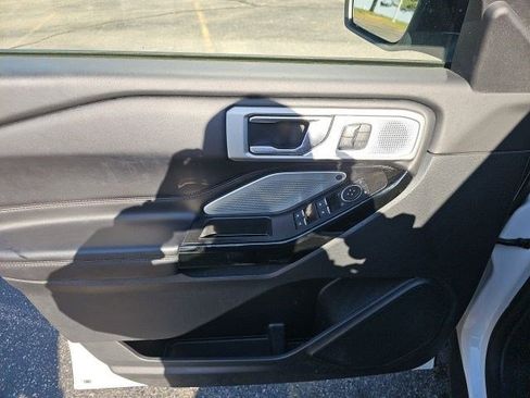 Used 2021 Ford Explorer Platinum w/ Equipment Group 601A image 20