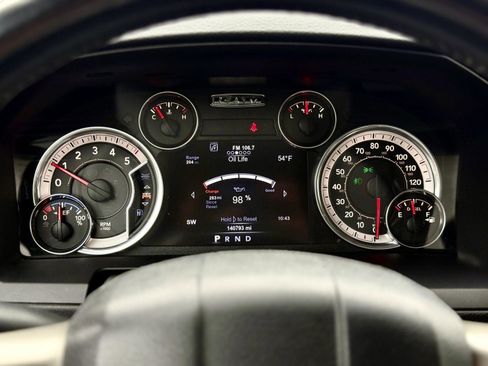 Used 2015 RAM 1500 Laramie w/ Convenience Group AWD/4WD image 18