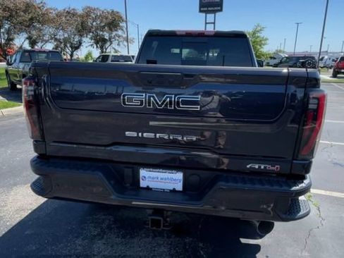 New 2026 GMC Sierra 2500 AT4 w/ AT4 Premium Plus Package AWD/4WD image 9