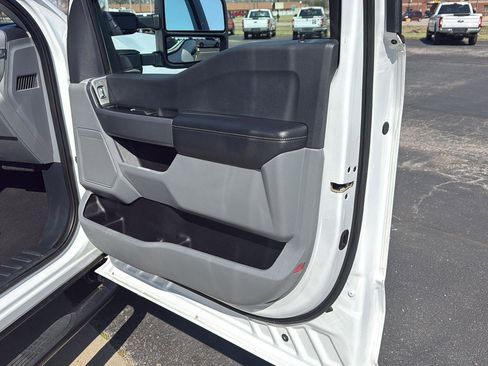 Used 2023 Ford F250 XLT AWD/4WD image 14