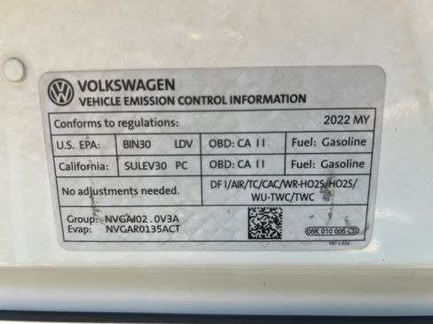 Used 2022 Volkswagen Tiguan SE R-Line image 21