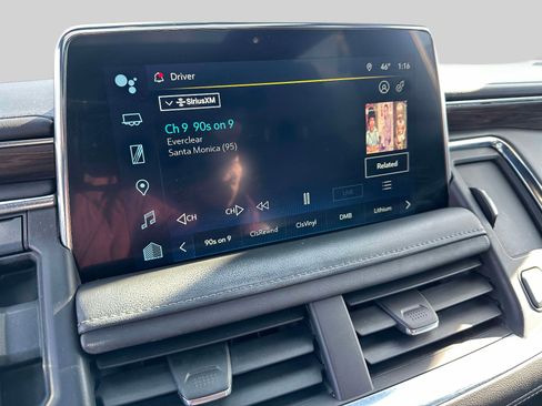 Used 2022 Chevrolet Tahoe Z71 w/ Luxury Package image 29