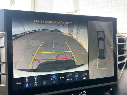 New 2026 Toyota Tundra Limited AWD/4WD image 12