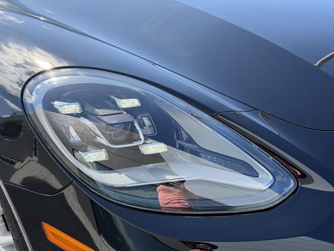 Certified 2023 Porsche Panamera 4S image 12