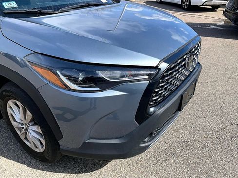 Used 2022 Toyota Corolla Cross LE image 5