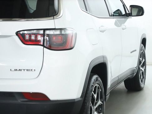 Used 2025 Jeep Compass Limited AWD/4WD image 52