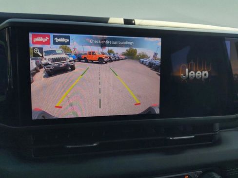 New 2025 Jeep Gladiator Rubicon image 36