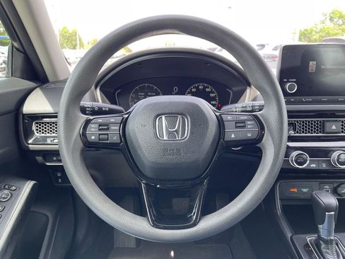Used 2023 Honda Civic LX image 5