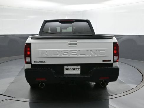 Used 2025 Honda Ridgeline TrailSport+ image 5